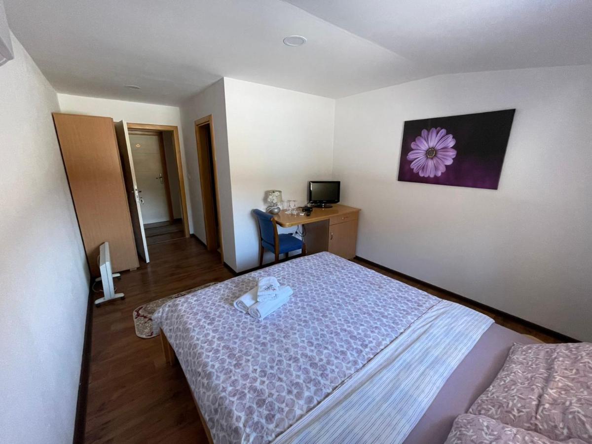 Motel "Kula" Cazin Exteriér fotografie