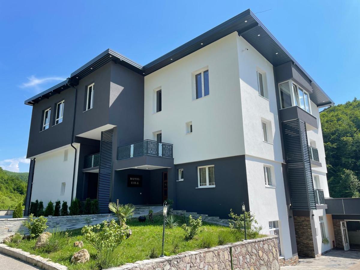 Motel "Kula" Cazin Exteriér fotografie