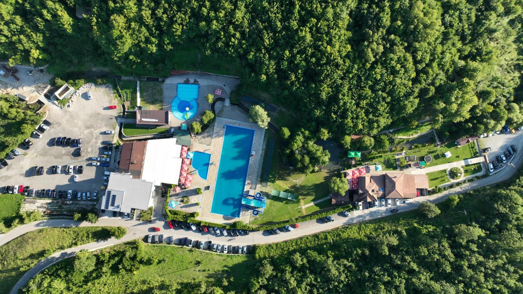 Motel "Kula" Cazin Exteriér fotografie