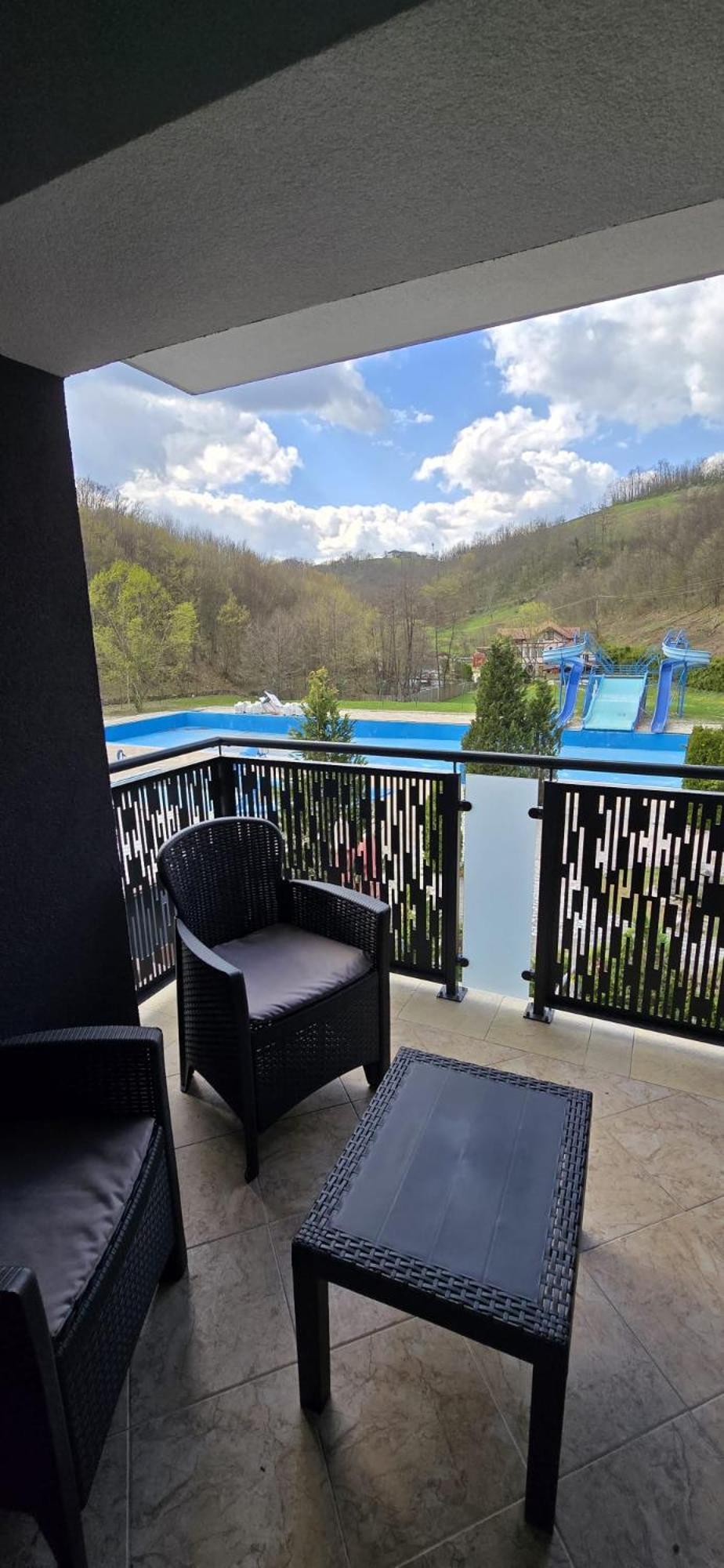 Motel "Kula" Cazin Exteriér fotografie