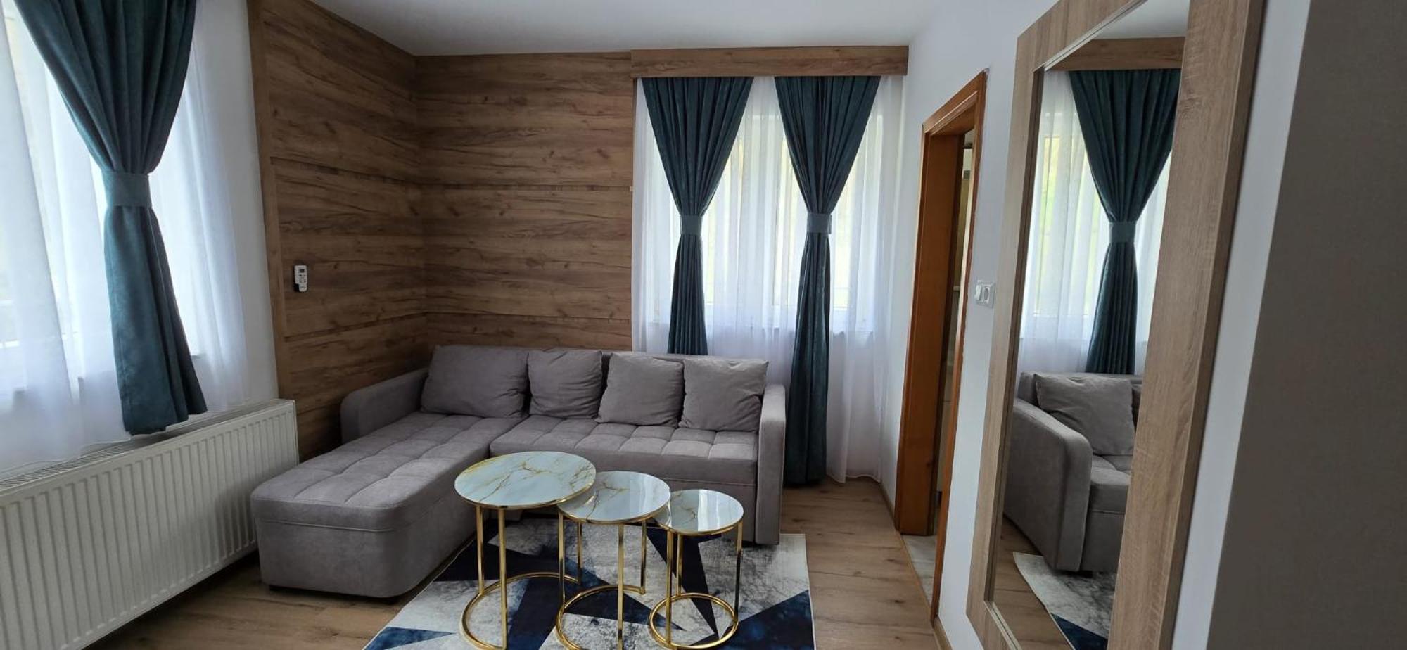 Motel "Kula" Cazin Exteriér fotografie