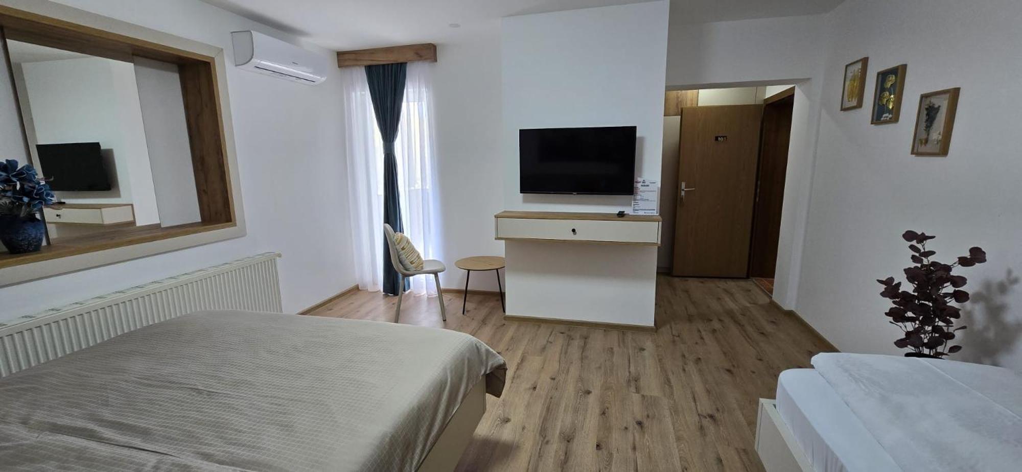 Motel "Kula" Cazin Exteriér fotografie