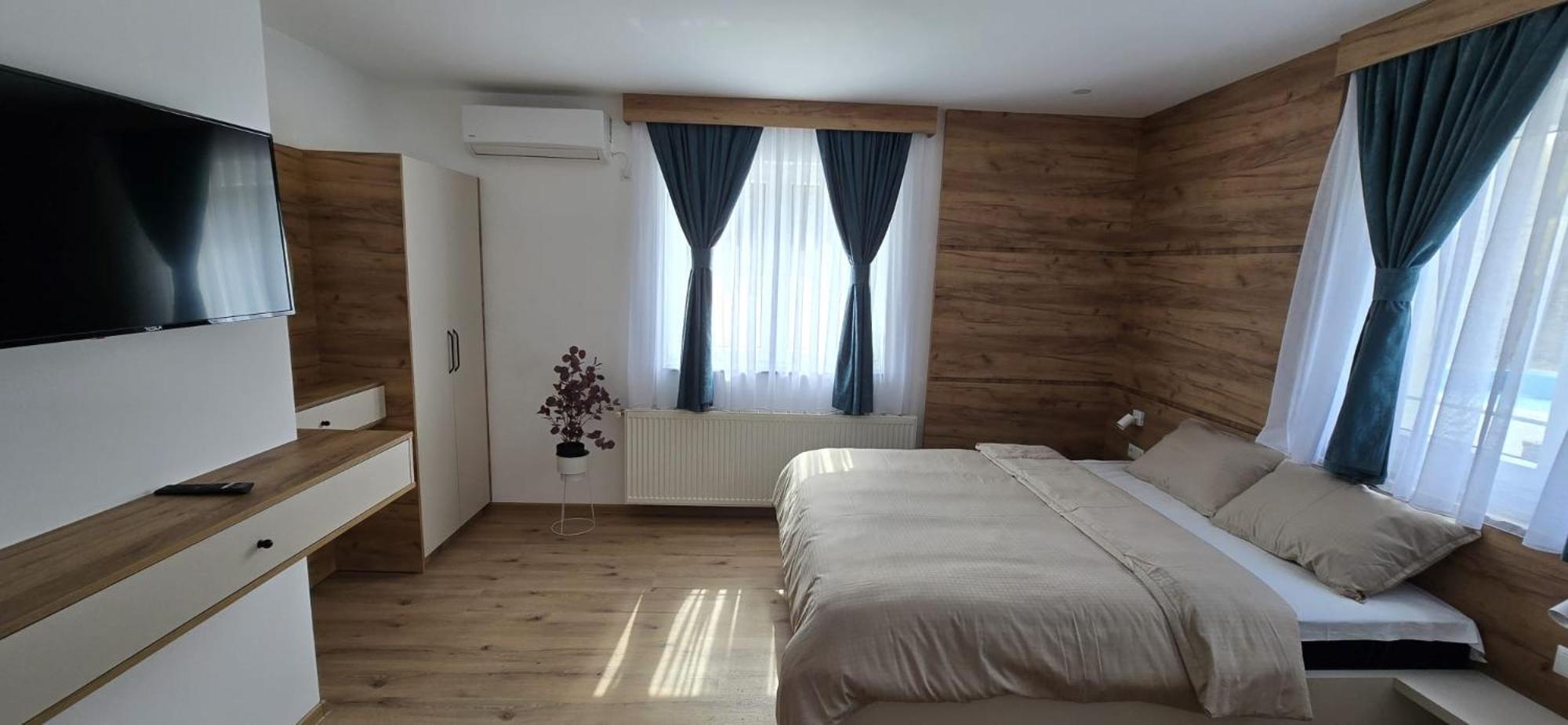 Motel "Kula" Cazin Exteriér fotografie