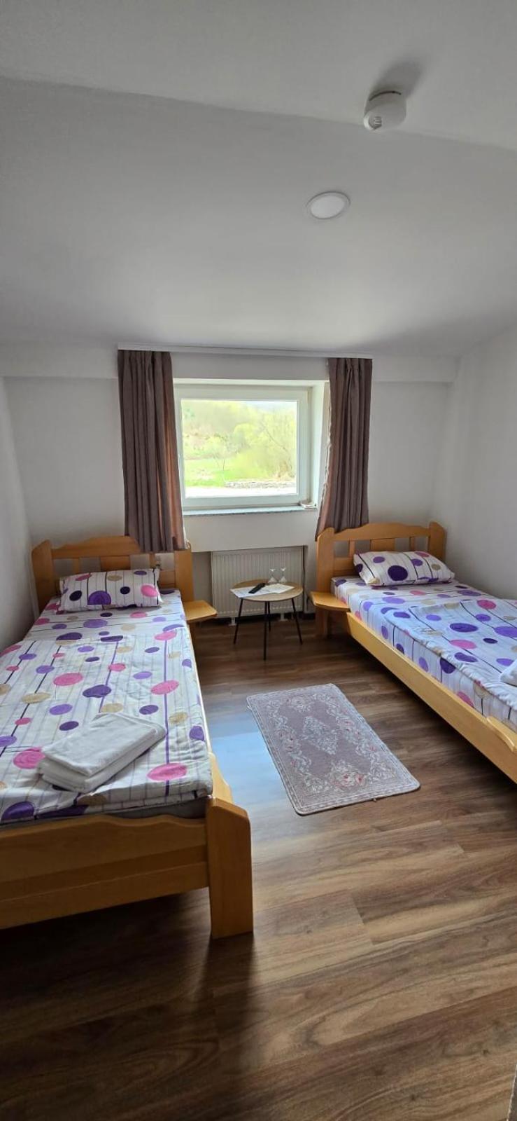 Motel "Kula" Cazin Exteriér fotografie
